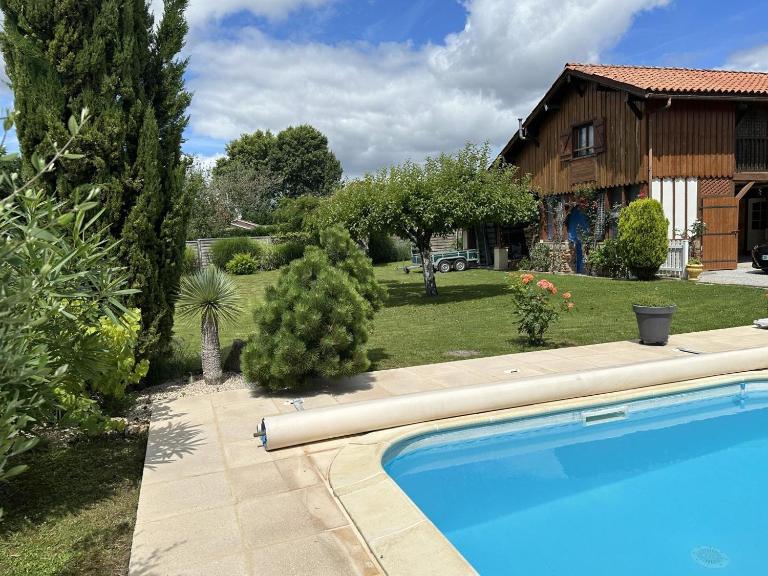 Larchet - B&B Benquet