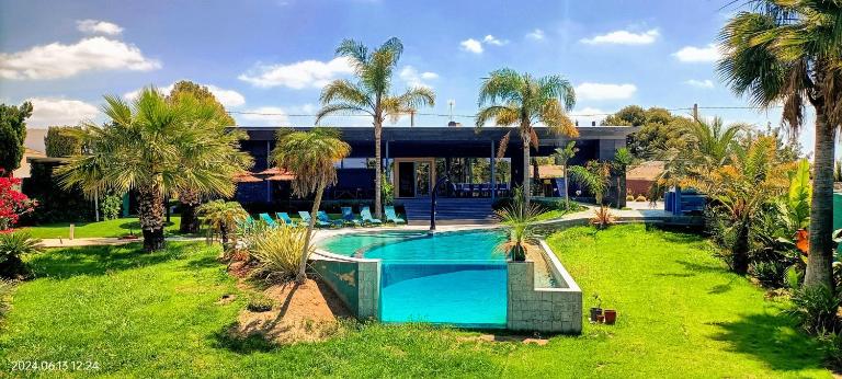 The Blue Diamond Villa-25min to Valencia - B&B Turís