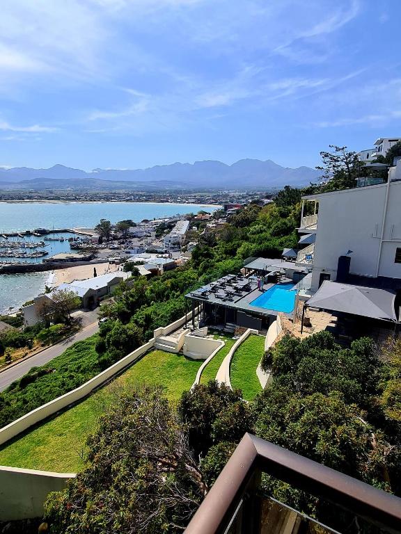 Bikini Beach Manor - Bed and Breakfast Gordon’s Bay