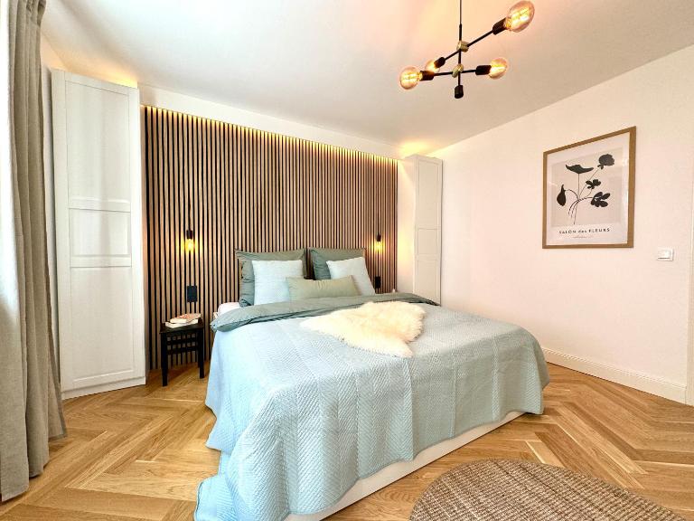Stilvolles Haus mit Naturgarten & Weitblick - für Familien & Freunde - Chambres d'hôtes Oberschwarzach