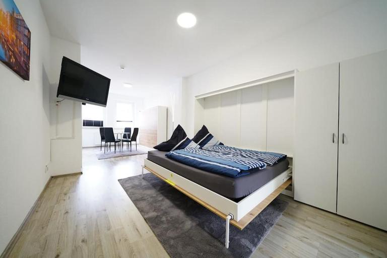 Schöne helle 50qm Suite mit großer Küche - Bed and Breakfast Essen