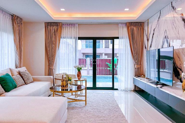 Charming Stylish Pool Villa 4BR 現代溫馨四臥 泳池獨棟別墅 - B&B Ban Huai Yai