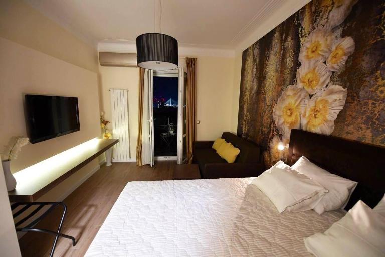 Prime City Center Apartment - Walk to All Attractions - Bed and Breakfast Belgrado