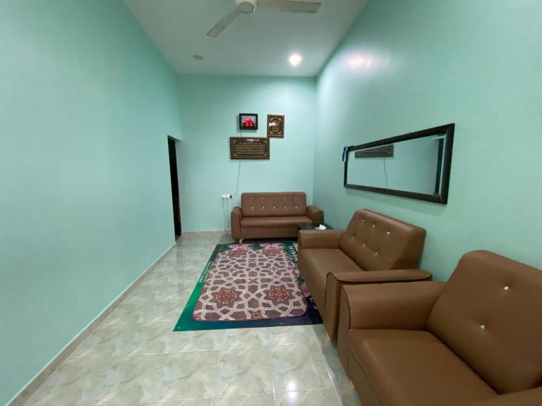 Homestay Cikgu Din - B&B Kampung Permatang Serentang