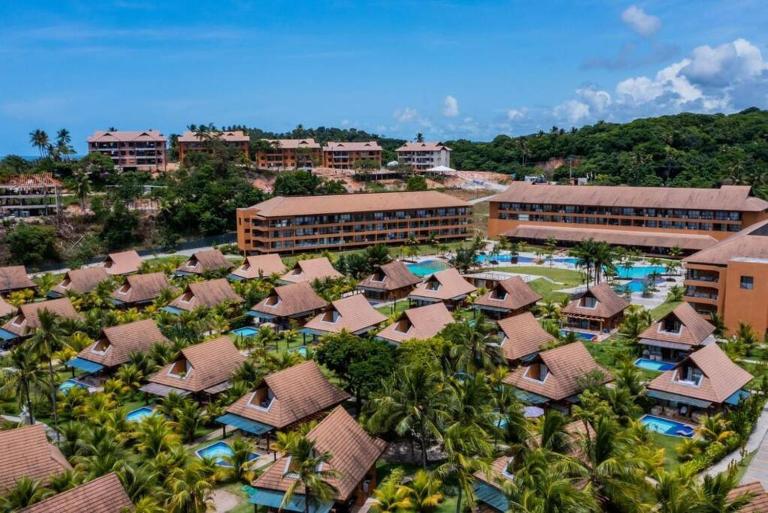 Flats 5 Estrelas Eco Resort Carneiros by La Playa - Bed and Breakfast Tamandaré