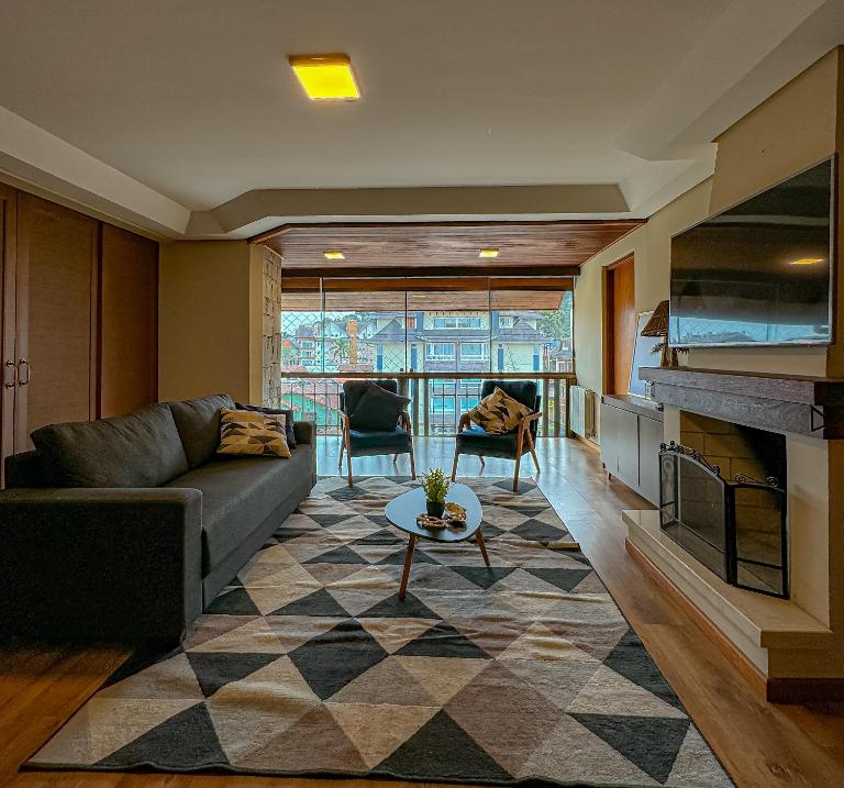 Apto Rua Coberta - 3 quartos para 8 pessoas - Chambres d'hôtes Gramado