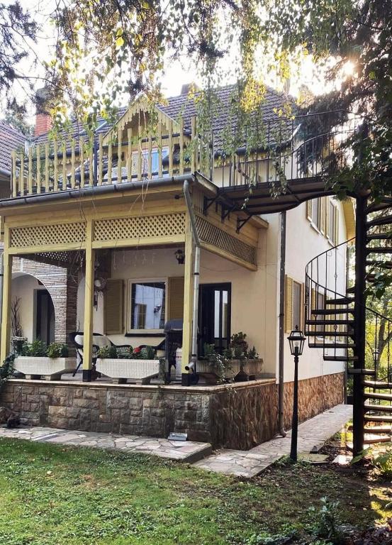 Liget Villa Szentendre - B&B Szentendre