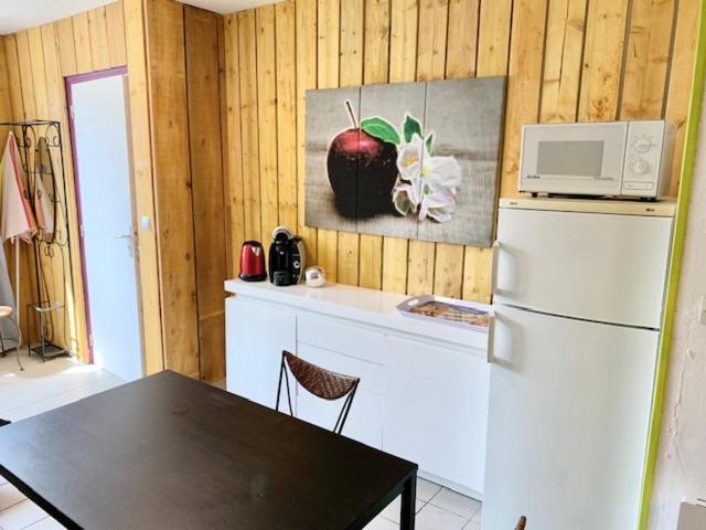 LE DEPOT studio du petit port - Ferienwohnung Champvert