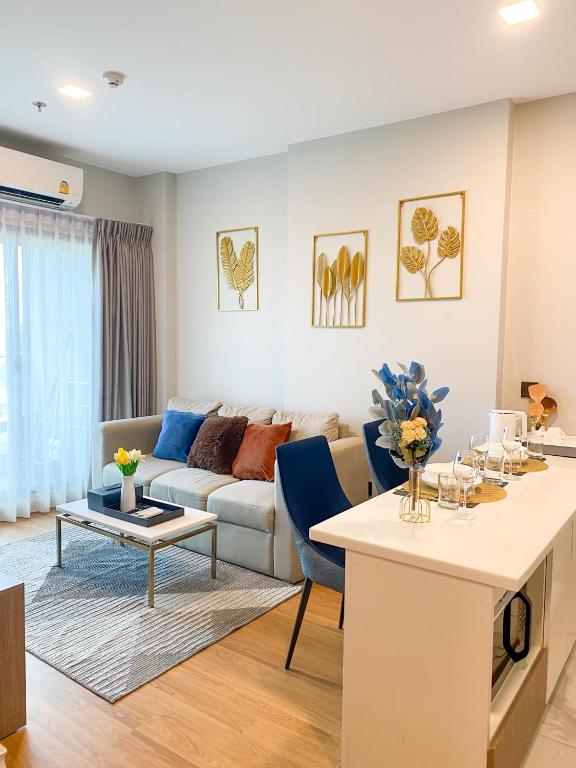 The Astra Sky River Luxury Condo,the largest pool - Ferienwohnung Chiang Mai