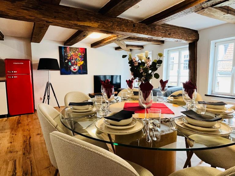 AyCatcherHomes - Luna Boutique Duplex Apt 3BR 2BA 7G Old Town Marburg - B&B Marburg
