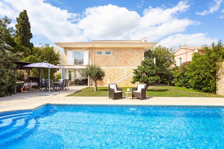 Ferienhaus Villa Ines Pool, BBQ, Homeoffice - Bed and Breakfast Llucmajor