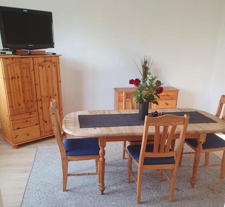Monteurwohnung Haus Sendberg Blick - Ferienwohnung Frielendorf