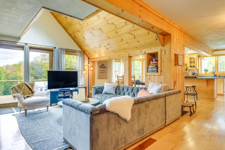 Storybook Stratton House: 3 Mi to Mount Snow! - B&B Stratton