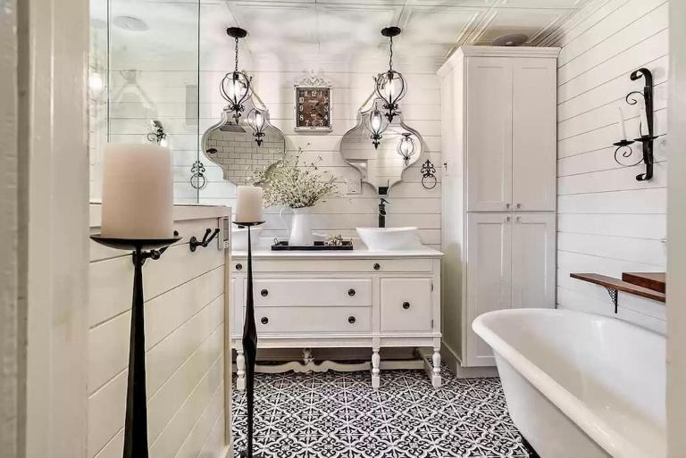 1930s Queen Anne Historic Downtown Retreat - B&B Medford
