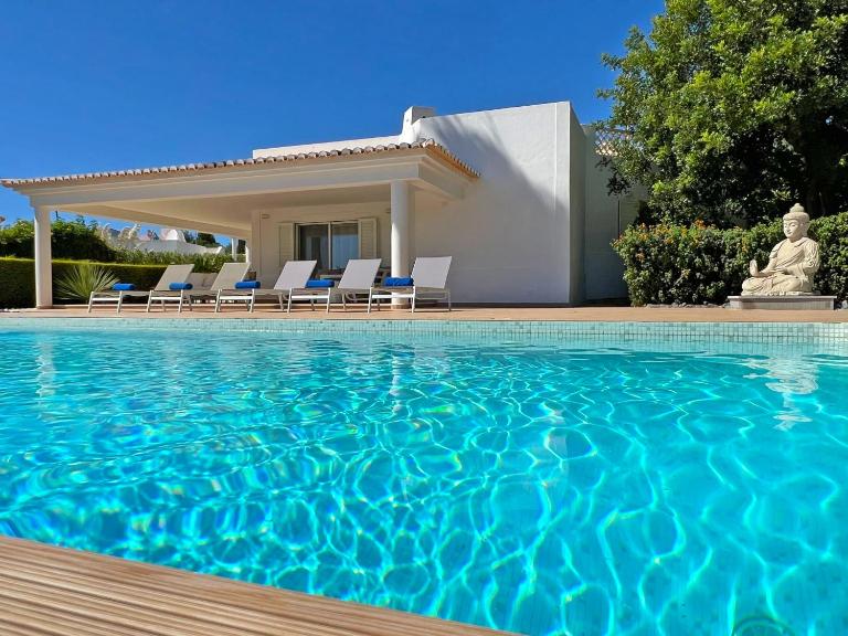 Stunning 4-Bedroom Villa With Pool - Perfect For Families - Ferienwohnung Albufeira