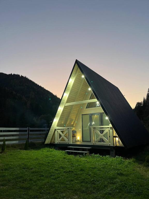 A frame house Kryvorivnia - Ferienwohnung Kryvorivnia