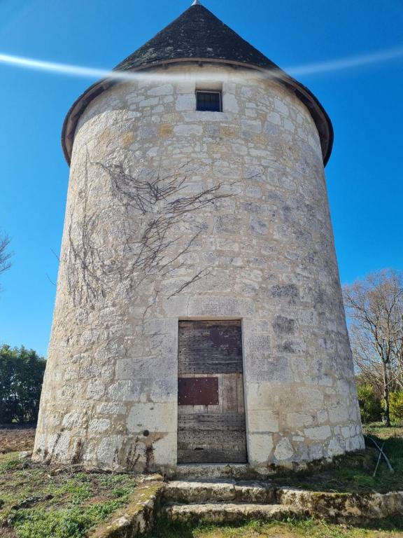 Chaleureux moulin en pierre avec maison attenante - B&B Castéra-Bouzet