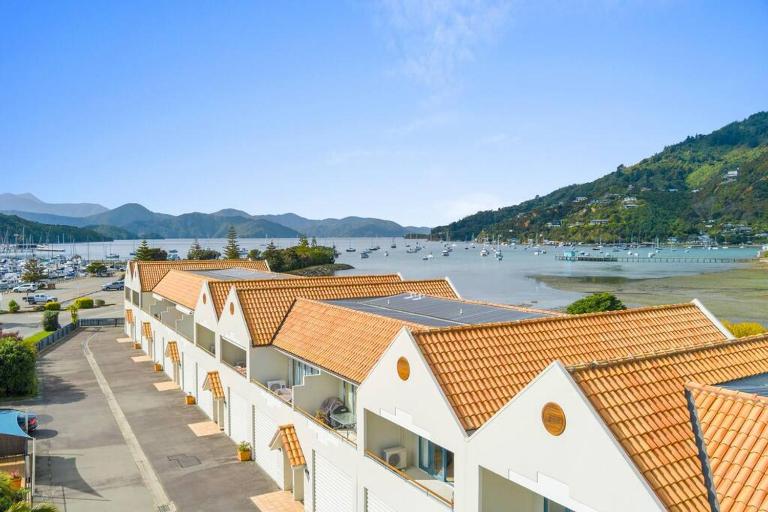 Unit 8 Waterfront Holiday Home - B&B Waikawa