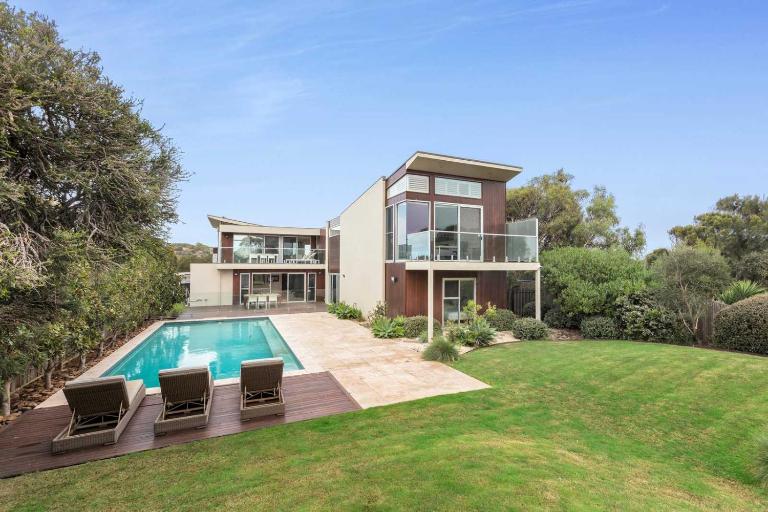 The Ultimate Sands Retreat Pool Beach & Golf - Bed and Breakfast Torquay