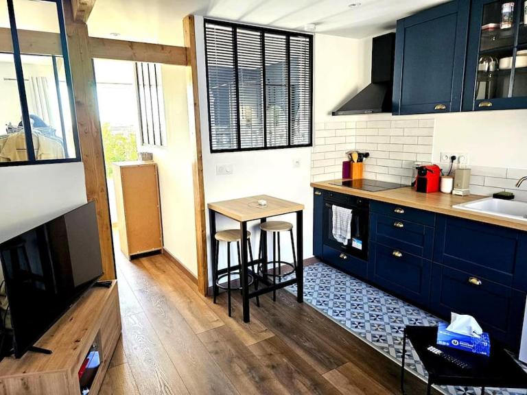 Petit Appart proche IMA - Ferienwohnung Niort