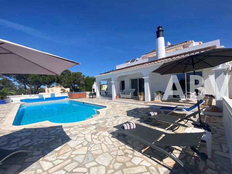 Peaceful villa with sea view close to Carvoeiro - Chambres d'hôtes Carvoeiro