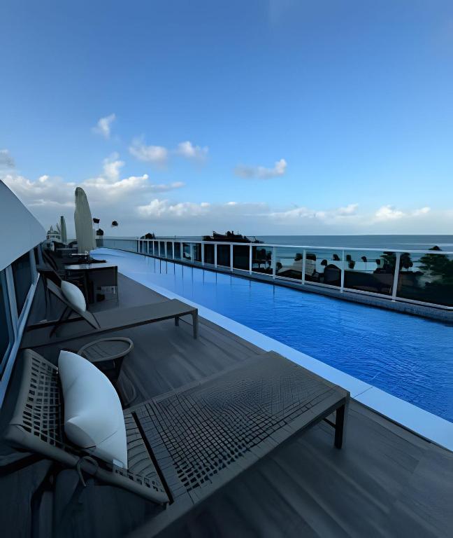 Flat Piscina Privativa 90 MT Praia centro - B&B Porto de Galinhas
