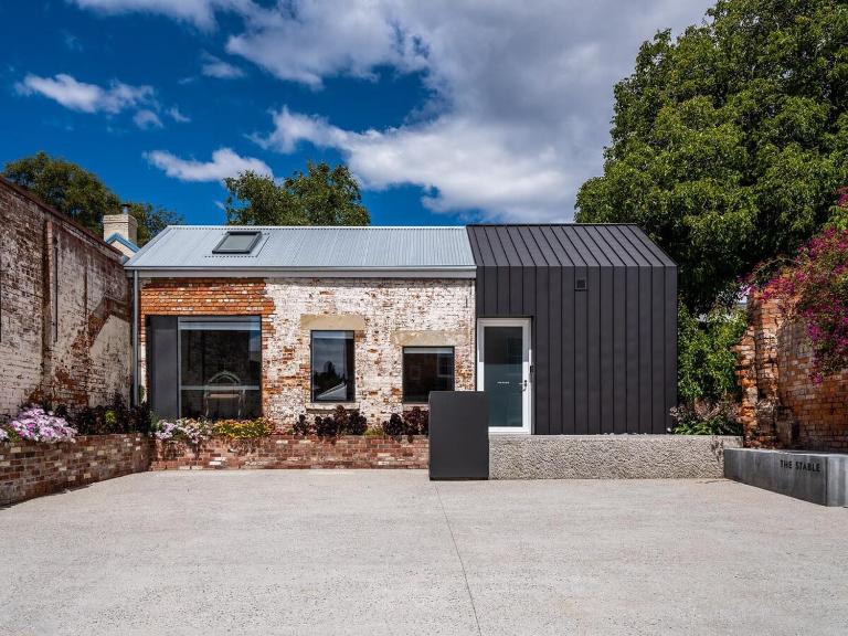 The Stable - B&B Hobart
