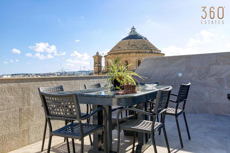 Stylish 3BR home with large terrace in Mosta by 360 Estates - Ferienwohnung Mosta