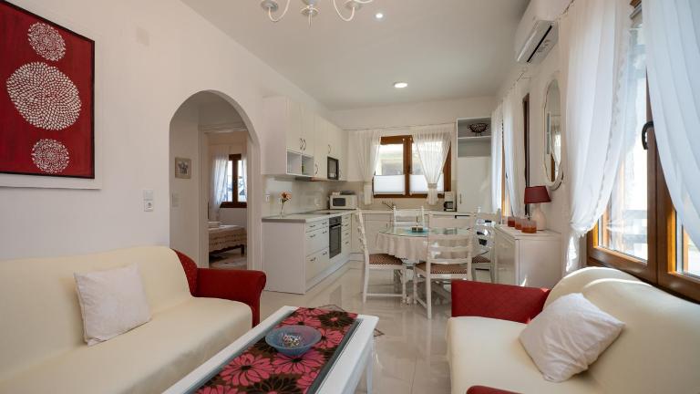 Anna Maria Family House 1 - Chambres d'hôtes Kalampáka