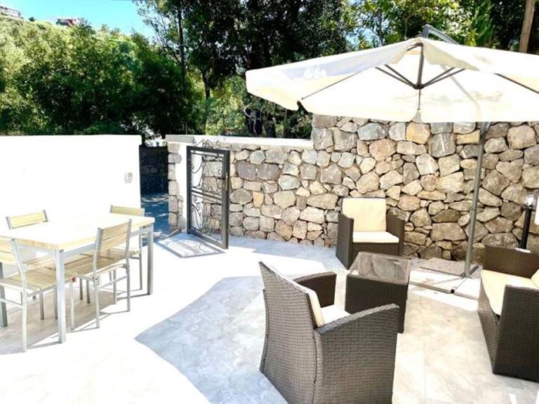 Ischia-Forio-Punta Caruso-La Grille du coq-villa 1 il prezzo della villa è riferito all'intero alloggio con il limite delle persone previste n 4 - Ferienwohnung Forio