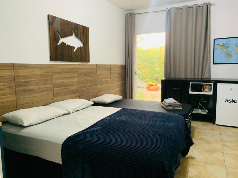 SUÍTE PRIVATIVA RIVIERA & ITAGUARÉ 100mts de 2 praias! - B&B Bertioga