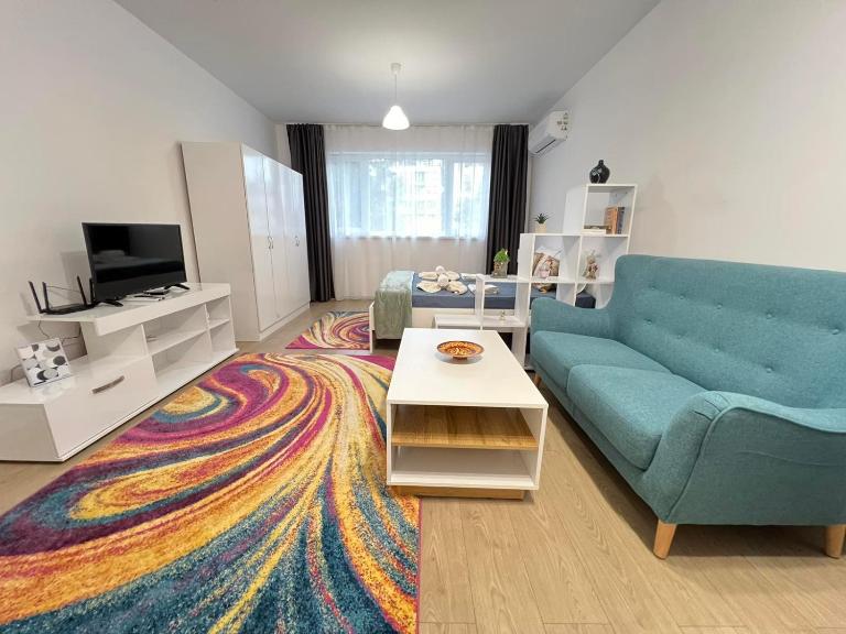 Santorini modern and cosy Apt near UNSS and NSA w WiFi - Bed and Breakfast Sofia