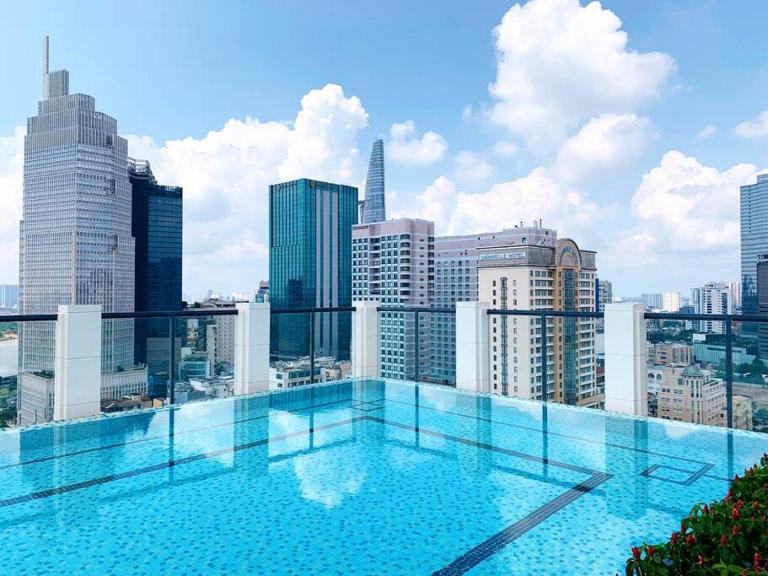 De Lux Madison Best Central 2 Bedrooms 2 Baths, Pool Gym - B&B Ho Chi Minh City