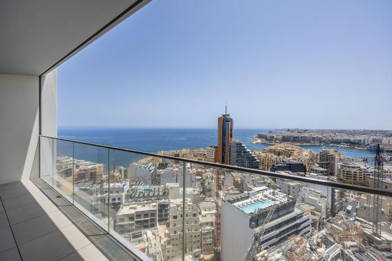 Vista Suites in Apartment in Mercury Towers - B&B St. Julian's