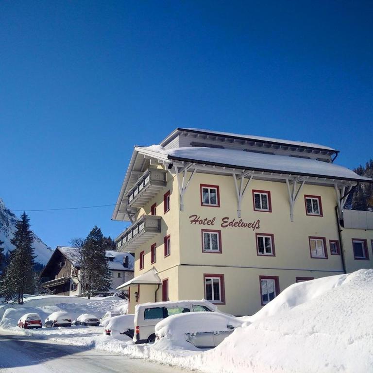 Pension Edelweiss - Bergdorf Gargellen 1423m - 200m zur Schafbergbahn - Chambres d'hôtes Gargellen