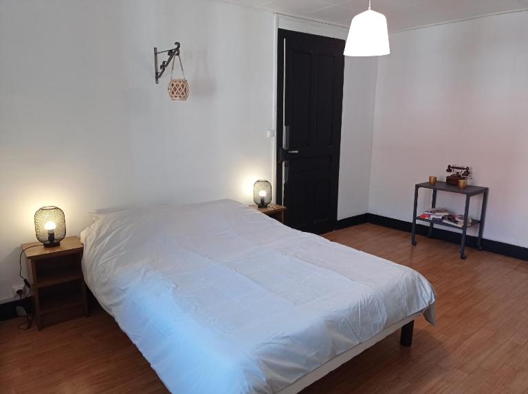 Le T3 AVEC DEUX CHAMBRES - B&B Saint-Claude