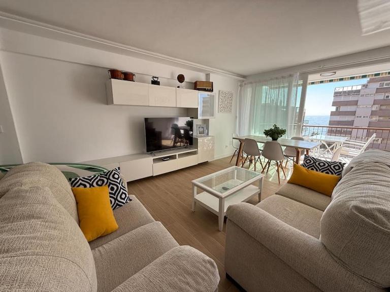 La Segunda Ola, de Carvajal - B&B Fuengirola