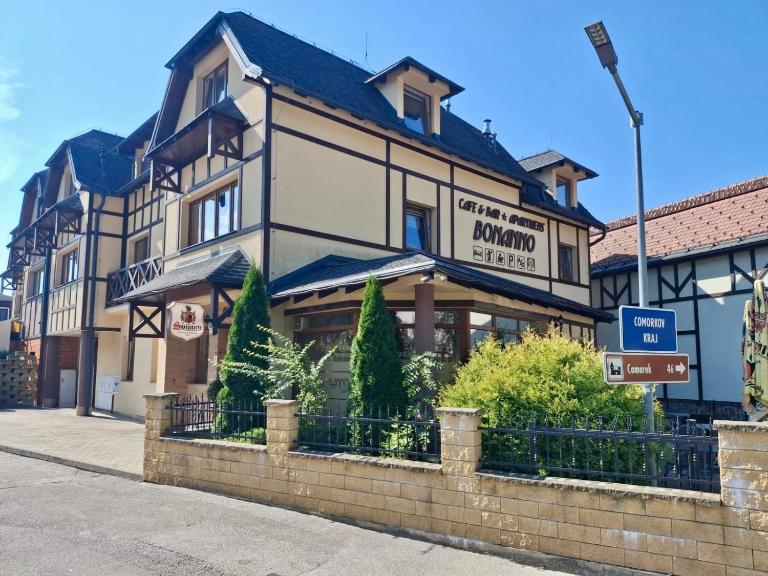 Apartman Bonno Rajecke Teplice - Chambres d'hôtes Rajecké Teplice