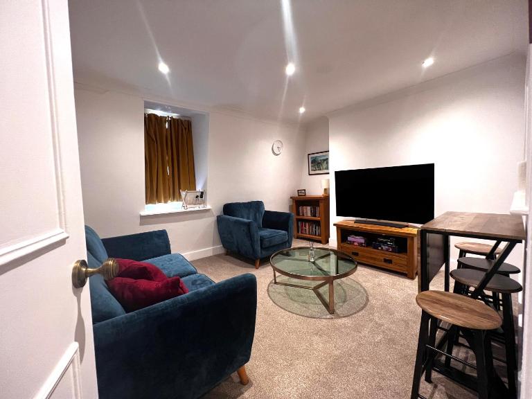 Sunny Top Floor Hideaway - Bed and Breakfast Eastbourne