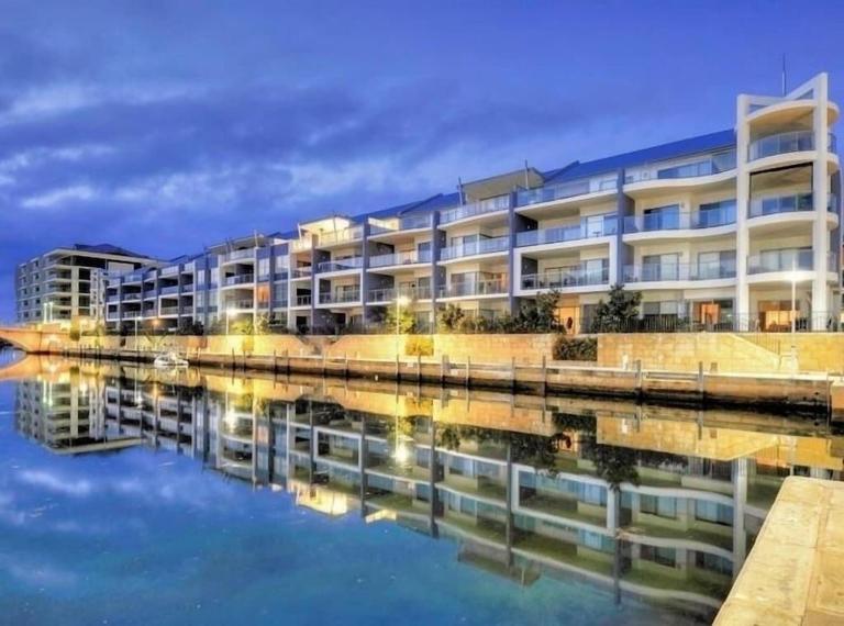 Canal Breeze Retreat - B&B Mandurah