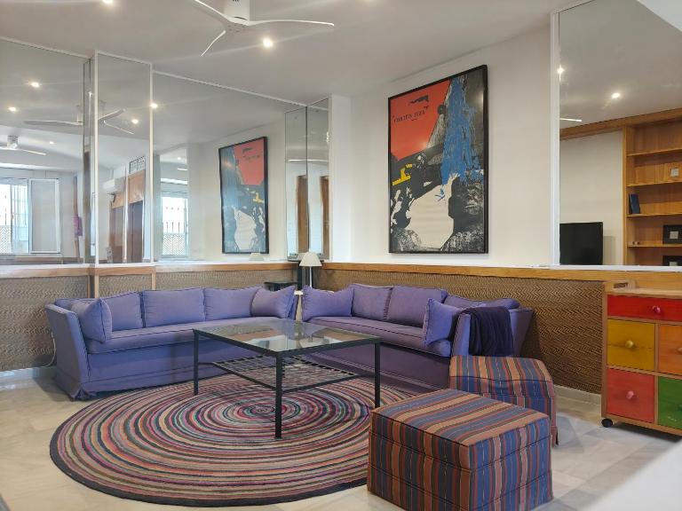 Boho Chic River Side Apartment - B&B Sevilla