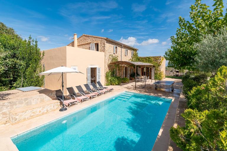 Villa La Corbaia by Sealand Villas - B&B Artà
