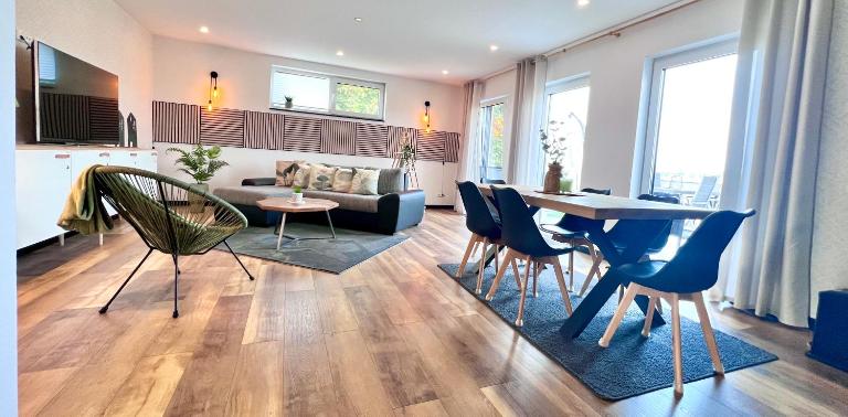 Große Wohnung & Apartment Sauna & 4 Badezimmer Netflix - Ferienwohnung Petershagen