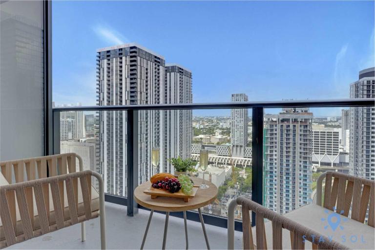 Oasis Apartment 1 Bedroom with Pool & Gym - B&B Miami