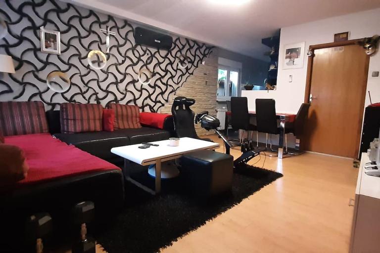 Kuća,dvorište,parking! - B&B Zagreb
