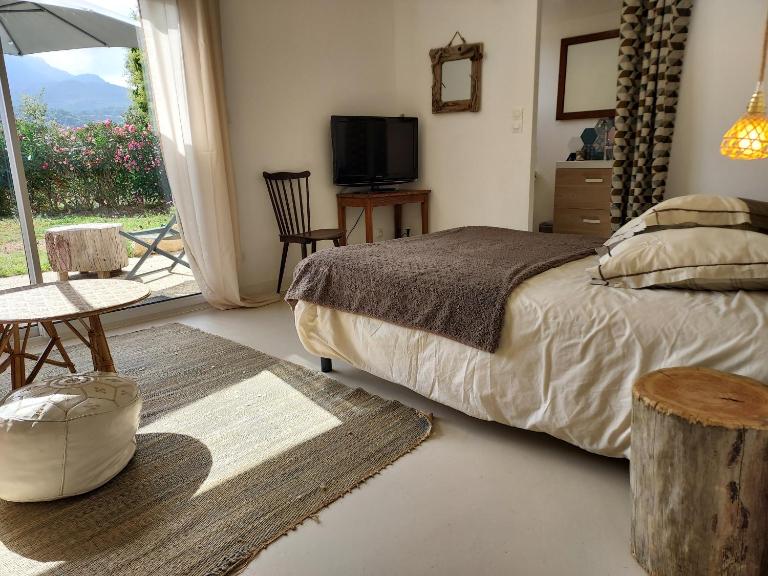 Suite indépendante avec vue - B&B Sarrola