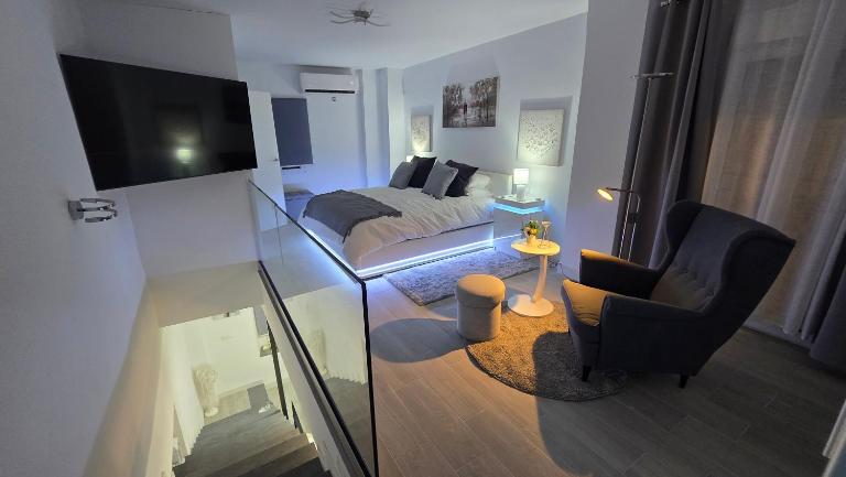 Biclahome casa de lujo de 2 plantas con garage - B&B Santafé
