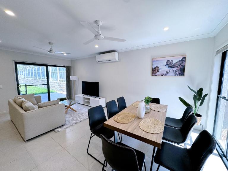 Theme Park Retreat Coomera 5 Beds Villa - B&B Gold Coast