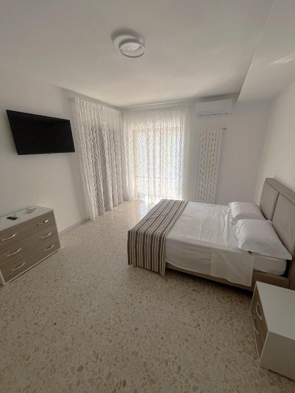 Le Petite House - SOPHIA - Soggiorna con stile - B&B Mariglianella