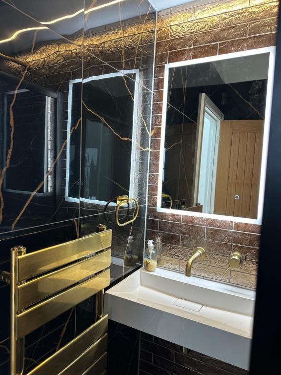 Roundhay Residences - B&B Marton